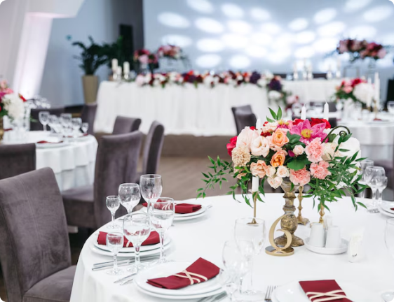 Elegant event table setting with floral centerpiece
